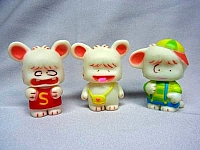 Hello_Spank_peluches_pupazzi_00.jpg